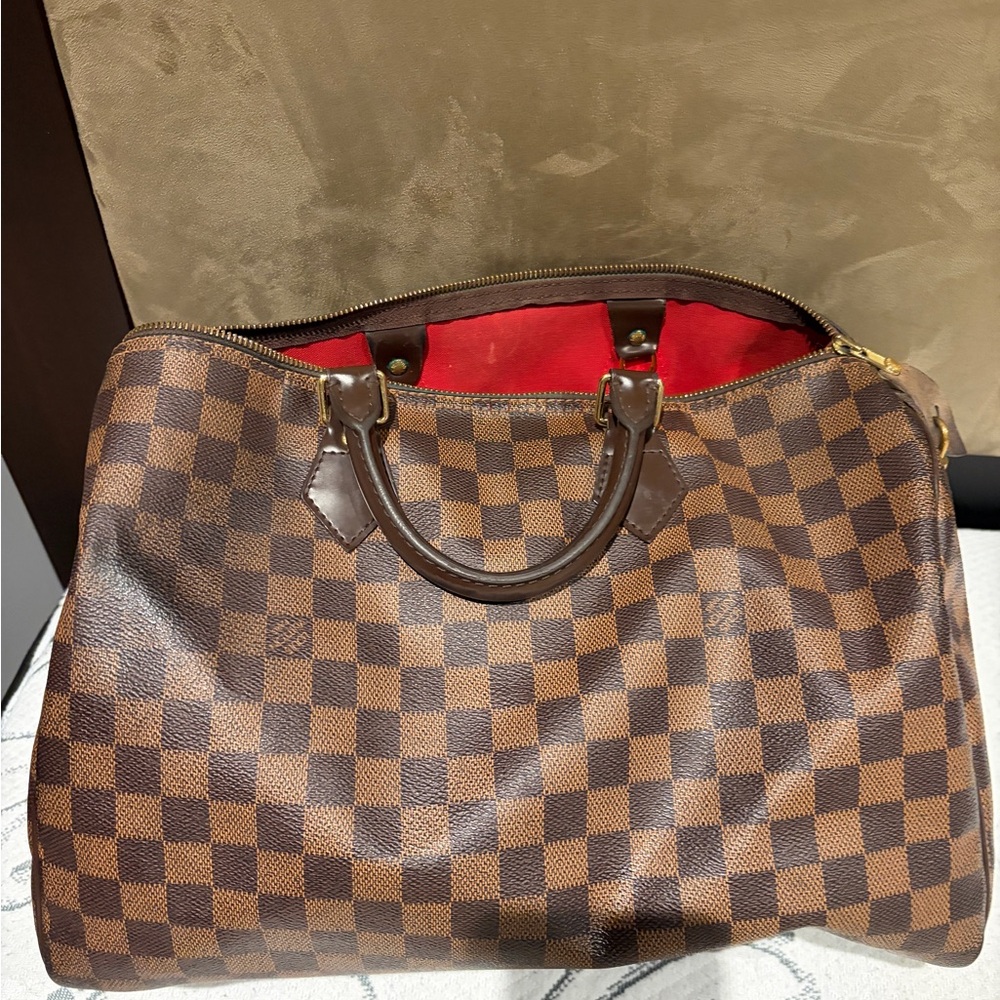 AUTHENTIC LV SPEEDY 35